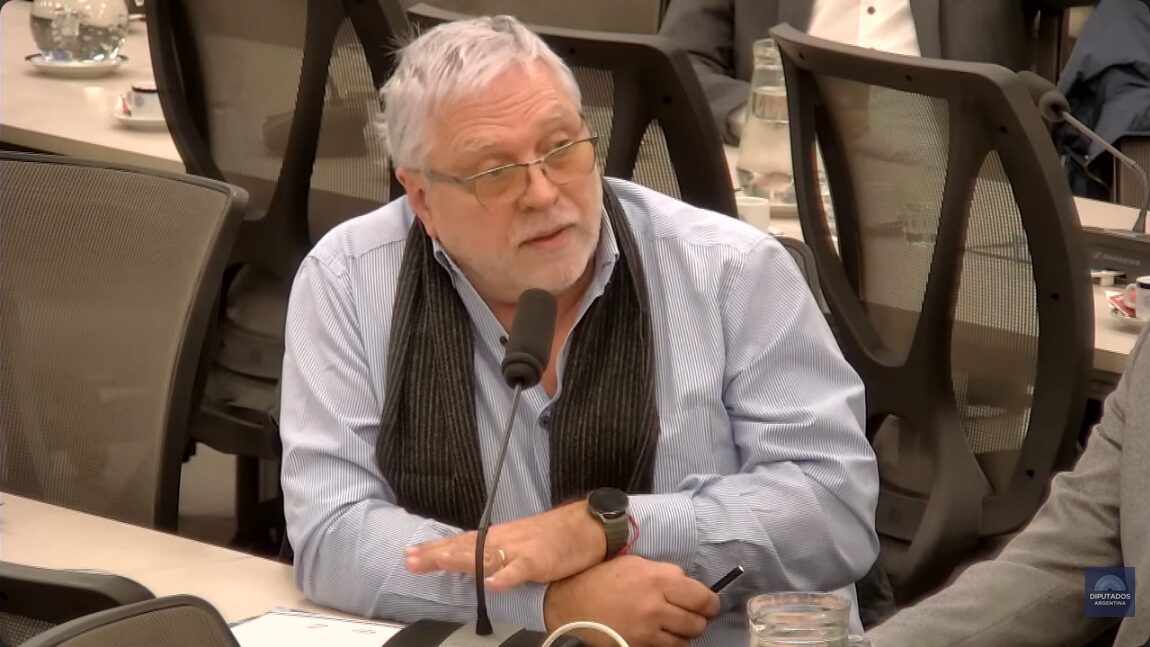 Screenshot_2026-05-13_at_12-00-45_COMISION_COMPLETA_CONJUNTA_-_12-05-2026_-_INFORMATIVA_Industria_Autopartista_-_Diputados_Argentina_-_YouTube.jpg